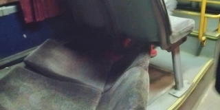 В автобусе Саратов-Энгельс сидения рухнули вместе с пассажирами