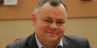 Утративший доверие губернатора Сергей Сурменев ушел из думы
