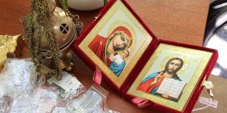 Балаковца задержали за хищение икон и церковных ювелирных изделий Балаковца задержали за хищение икон и церковных ювелирных изделий