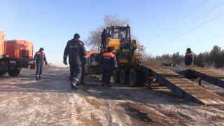Спасатели отрепетировали освобождение населенных пунктов от снежных заносов