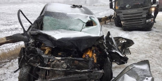 В Воскресенском районе водитель «Чери» погиб в лобовом ДТП с автовозом