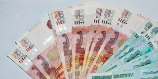 Зарплаты жителей Саратовской области резко выросли почти на 10%