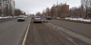 Балаковские чиновники попытались оправдаться после гибели пенсионерки под колесами такси