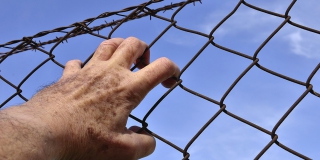 Заключенные пробили стены в саратовском СИЗО. Возбуждено дело