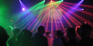 «Кавалер» из ночного клуба осужден за сексуальное насилие над женщиной «Кавалер» из ночного клуба осужден за сексуальное насилие над женщиной