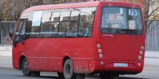 Перевозчик на маршруте №75 объявил о «дежурстве» автобусов после 20.00