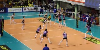 «Протон-Саратов» в плей-офф вышел на чемпиона России «Протон-Саратов» в плей-офф вышел на чемпиона России