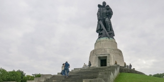 В Саратове установят копию берлинского памятника Воину-освободителю