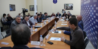 Депутаты призвали главу Саратова начать разработку плана по освоению средств от транспортного налога