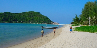 Главврач поликлиники в Балакове в разгар пандемии отдыхала в Таиланде Главврач поликлиники в Балакове в разгар пандемии отдыхала в Таиланде