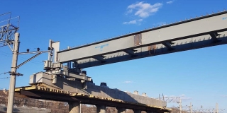 Началось строительство первого пролета Трофимовского моста Началось строительство первого пролета Трофимовского моста