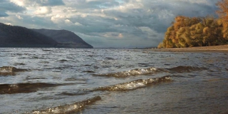 В Роспотребнадзоре саратовцев призвали не самоизолироваться на волжских островах В Роспотребнадзоре саратовцев призвали не самоизолироваться на волжских островах