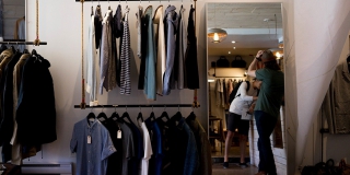 Магазины одежды в саратовских торговых центрах продолжают работать несмотря на запреты