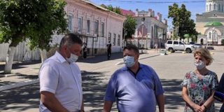 Депутаты и общественники обсудили с жителями Вольска реконструкцию Революционной