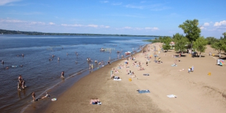 Мэрия: Открытие пляжа «Городские пески» оказалось преждевременным