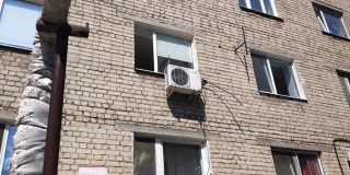На Соколовогорской ребенок выпал из окна и получил серьезные травмы