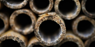 Серьезную аварию в центре Саратова в доме с тысячей жителей «Т Плюс» устранит в течение двух недель Серьезную аварию в центре Саратова в доме с тысячей жителей «Т Плюс» устранит в течение двух недель