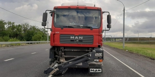 В Саратовском районе на трассе столкнулись большегруз и легковушка. Есть пострадавшие В Саратовском районе на трассе столкнулись большегруз и легковушка. Есть пострадавшие