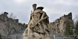 � ������ �������� ��������� ������ ������� ����� � ������������ � ������ � �����������