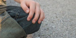 В Вольске и Балакове дети попали под колеса автомобилей В Вольске и Балакове дети попали под колеса автомобилей