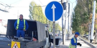 В районе Трофимовского моста уберут дорожный знак и изменят схему движения В районе Трофимовского моста уберут дорожный знак и изменят схему движения