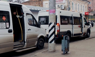 В Саратове шестерых водителей автобусов осудили за нежелание надевать маски 