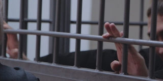 Двоих жителей Вольска осудят за разбой, грабеж и попытку убийства жертвы