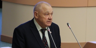 Депутат Семенец написал заявление о сложении полномочий в облдуме