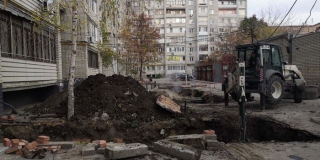 В центре Саратова сотни жителей 9-этажного дома третьи сутки живут без отопления и горячей воды