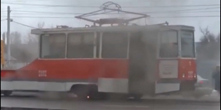 В Заводском районе загорелся трамвай техслужбы