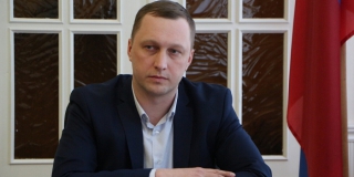 Роман Бусаргин призвал усилить контроль за соблюдением масочного режима в Саратове
