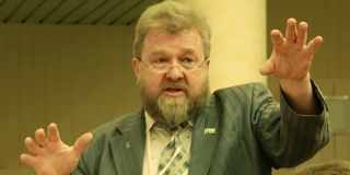 Ванцов сдал депутатский мандат после предложения «товарищей» перейти в ОПу 