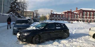 В Саратове за парковку на Театральной площади оштрафовали еще 7 автомобилистов