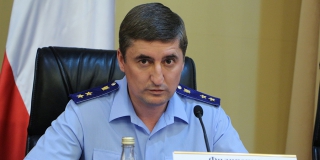 Прокурор Филипенко поручил разобраться с отсутствием воды в поселке Дергачевского района
