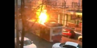 В мэрии назвали причину возгорания троллейбуса в центре Саратова В мэрии назвали причину возгорания троллейбуса в центре Саратова