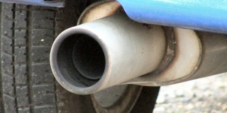 В Заводском районе 16-летний юноша в гаражах отравился выхлопными газами