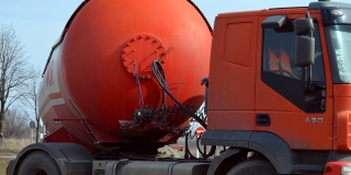 В Балакове чиновники не заплатили фирме больше миллиона за поставленное дизтопливо В Балакове чиновники не заплатили фирме больше миллиона за поставленное дизтопливо