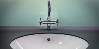 Почти 90 домов в Саратове остались без горячей воды и отопления Почти 90 домов в Саратове остались без горячей воды и отопления