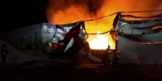 Под Саратовом пожар уничтожил 100 кв.м предприятия по изготовлению пеноблоков