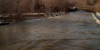 В Саратовской области из-за паводка под водой остается 2 моста