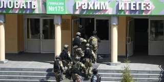 В Казани устроили стрельбу в школе. Радаев поручил усилить меры безопасности