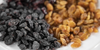 В область не пустили транспорт из Казахстана с подозрительным изюмом В область не пустили транспорт из Казахстана с подозрительным изюмом