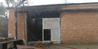 В Новоузенске из-за удара молнии произошел пожар в техникуме