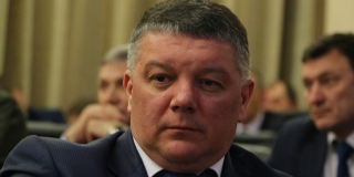 Депутаты одобрили отставку главы Вольского района Виталия Матвеева