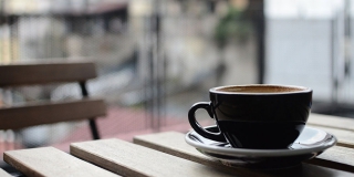 В Саратовской области продлили запрет на ночную работу кафе и ресторанов по 21 августа В Саратовской области продлили запрет на ночную работу кафе и ресторанов по 21 августа