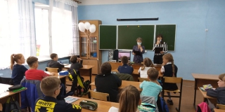 Власти Лысогорского района опровергли информацию о замерзающих в школе детях 