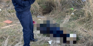 В Энгельсском районе возле тропинки нашли тело 62-летней женщины