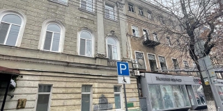 Поликлинику рядом с горевшим зданием гостиницы «Россия» обесточили 