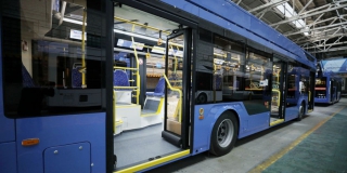 В Саратов приехали еще 10 новых троллейбусов «Адмирал» В Саратов приехали еще 10 новых троллейбусов «Адмирал»