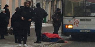 На Московской автобус Саратов-Энгельс сбил женщину